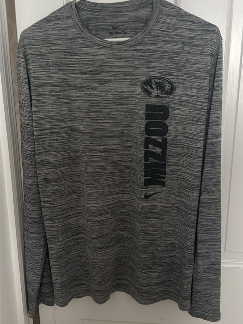 Nike Men’s Mizzou Missouri Gray Dri-FIT Long Sleeve Tee -Size Large